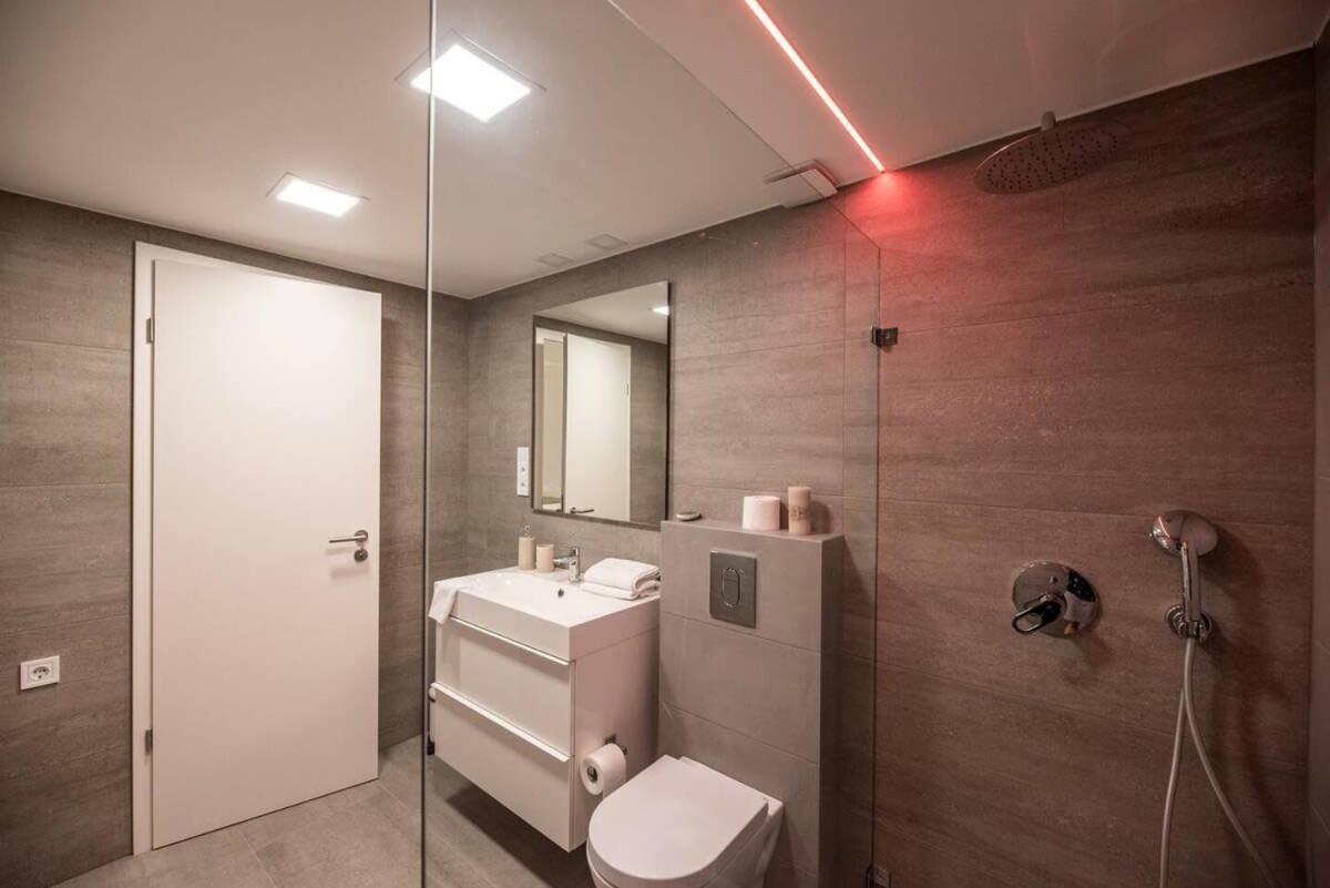 Appartement Renovated Design Close To The Danube *