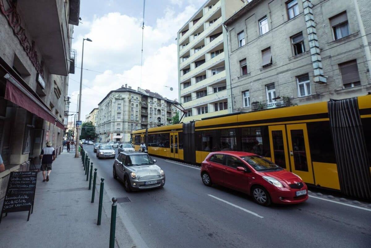 Renovated Design Close To The Danube Appartement